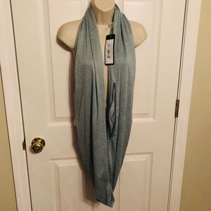 Infinity Scarf w/ Pocket